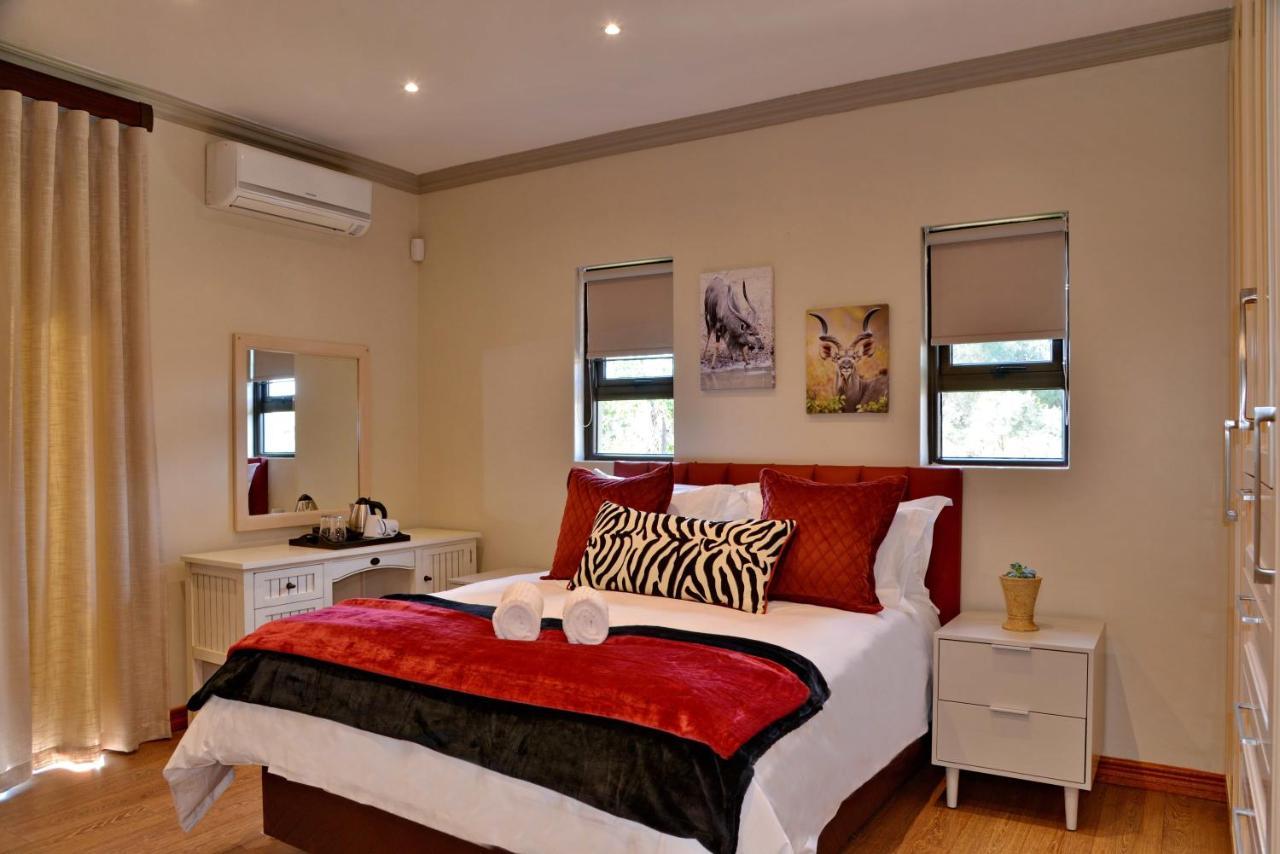 בריטס Kameeldrift Waterfront Estate & Resort מראה חיצוני תמונה