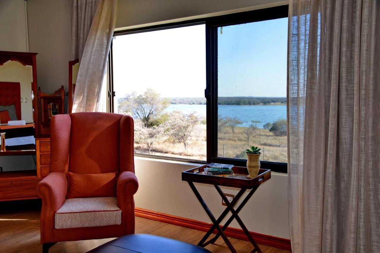 בריטס Kameeldrift Waterfront Estate & Resort מראה חיצוני תמונה